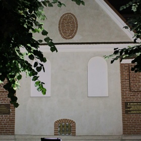 Ściana Gotyckiego Kościoła w B...