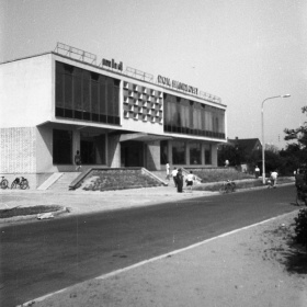 1971 Turek Dom handlowy